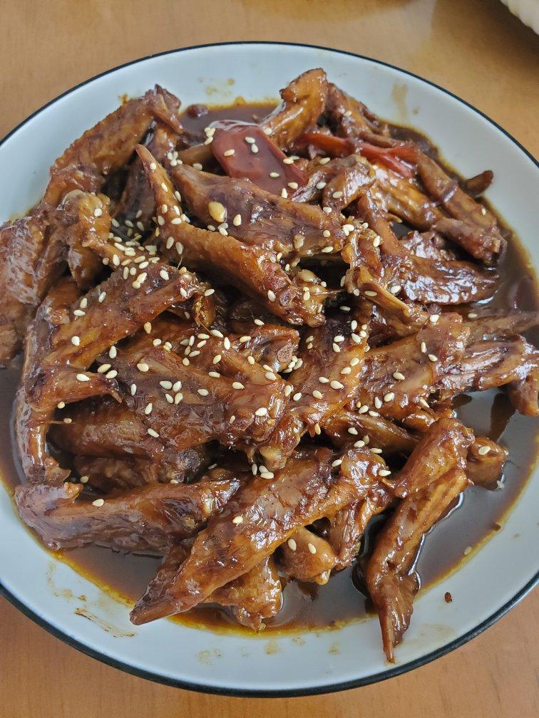 夏日里的下酒小菜—红烧鸡翅尖
