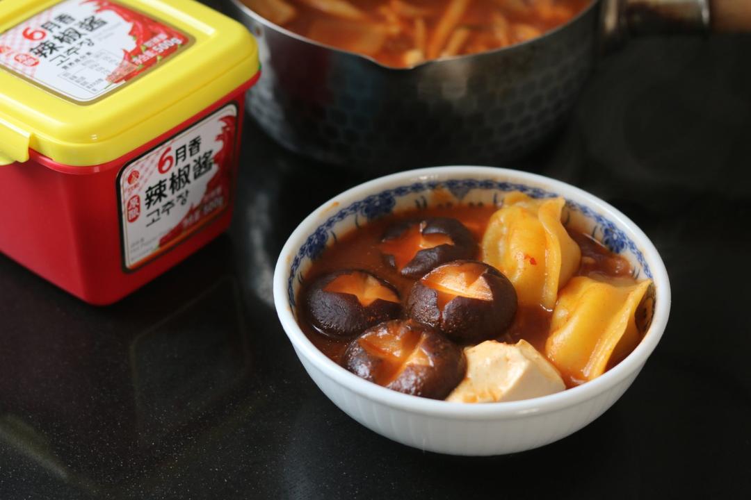 超浓郁的韩式辣白菜豆腐汤‼️冬日治愈美食