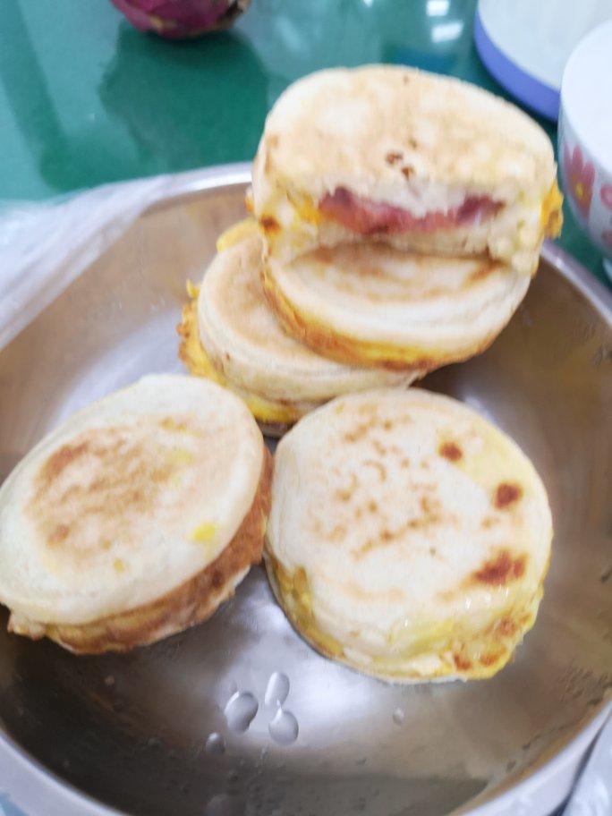 家庭版鸡蛋汉堡（车轮饼）