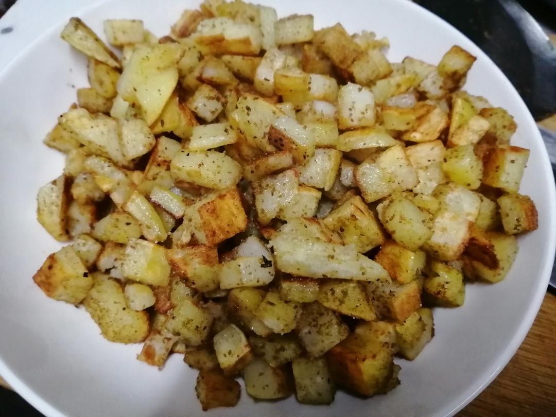 孜然火腿土豆丁