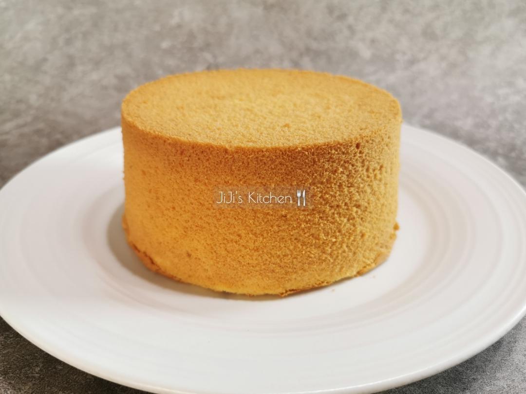 不再被戚风气疯--不塌陷不缩腰的完美戚风蛋糕的做法