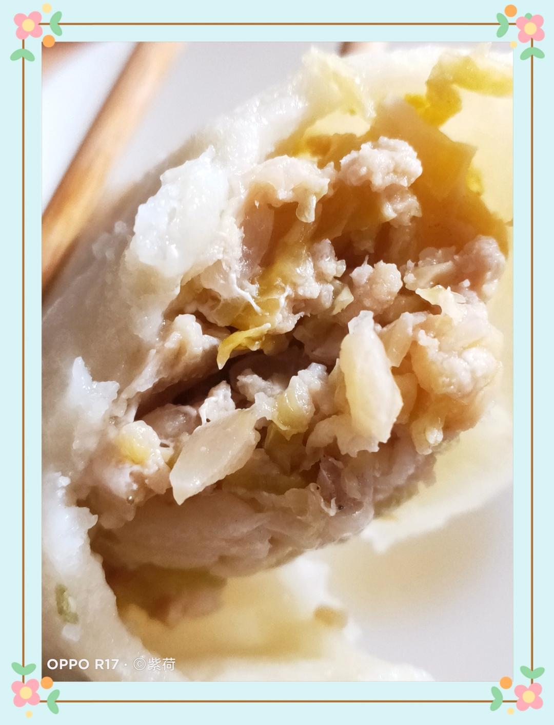 酸菜馅蒸饺