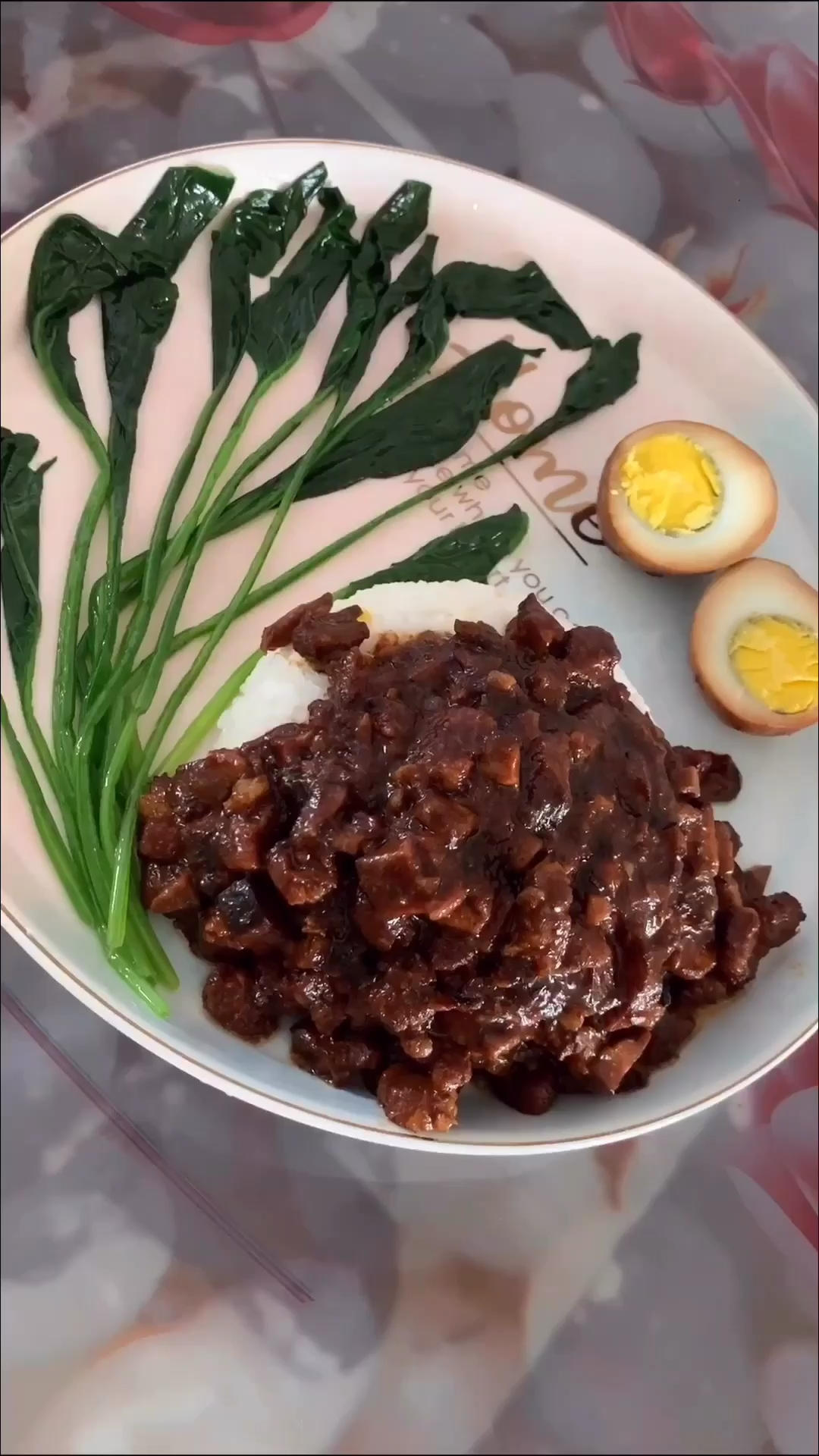洋葱酥卤肉饭