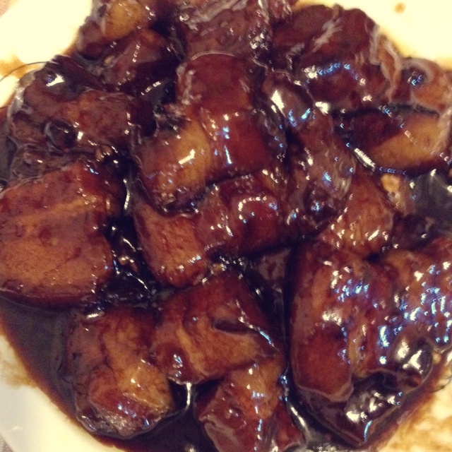 吃着碗里望着锅里的红烧肉