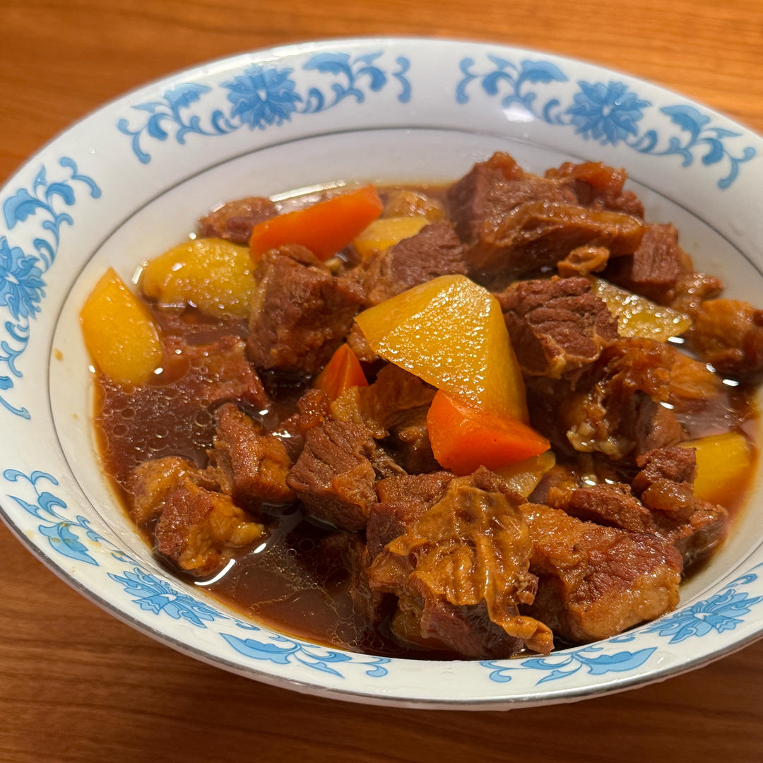土豆胡萝卜炖牛肉