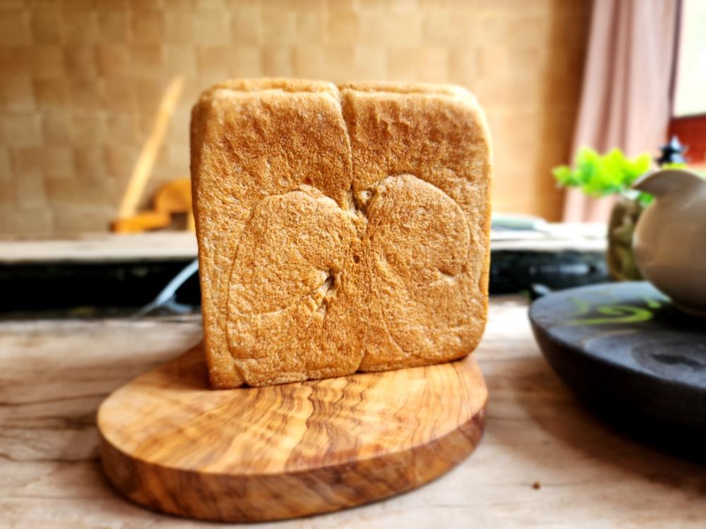 全麦吐司（50%全麦含量）低卡，低热量