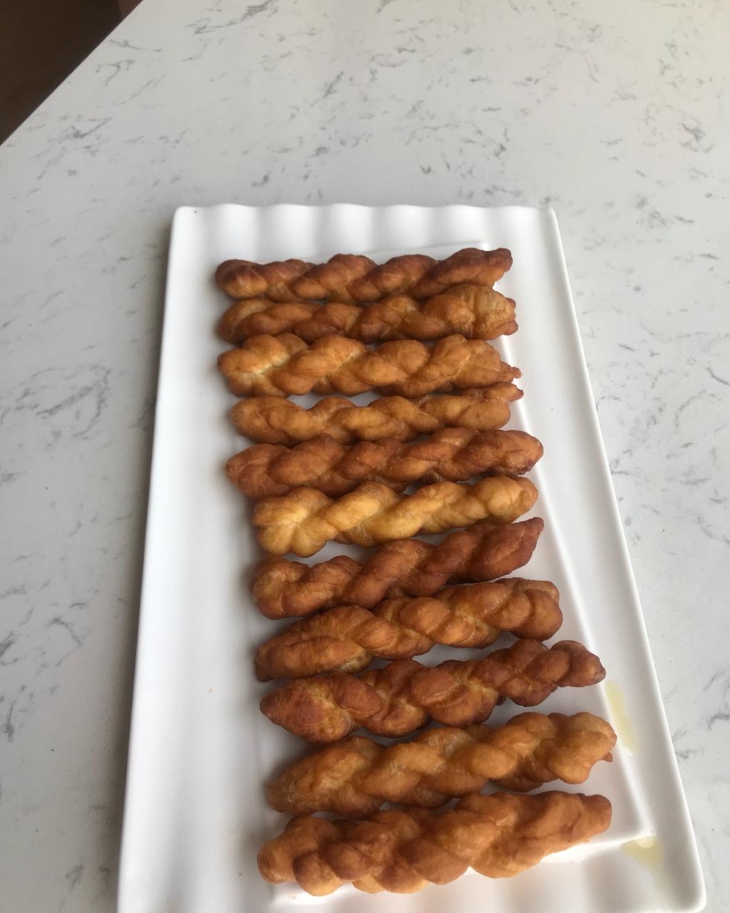 鸡蛋小麻花