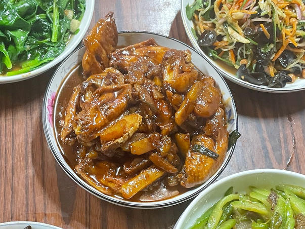 外婆教我的红烧鸡翅·连汤汁都狠好吃！！！