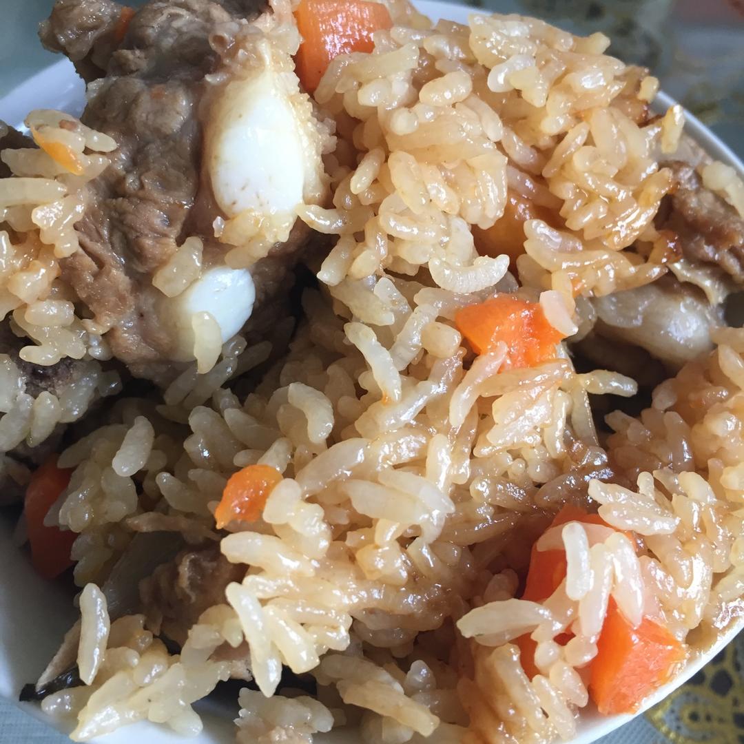 喷香排骨焖饭（爆好吃）