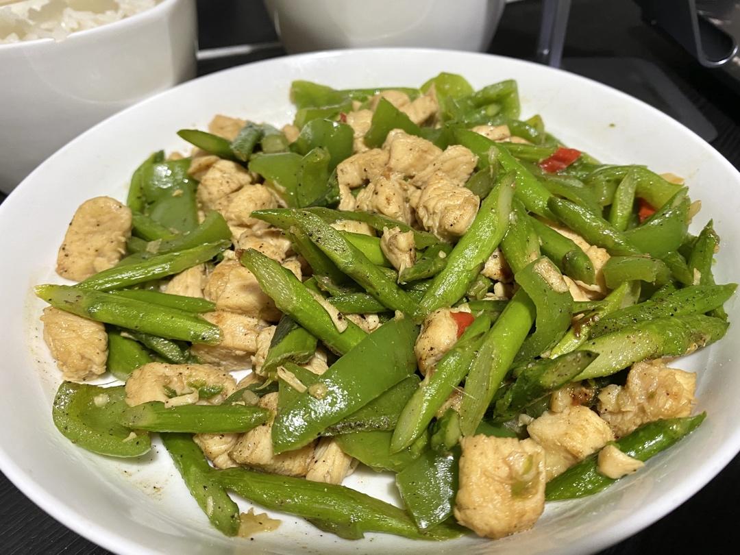 芦笋炒鸡胸肉