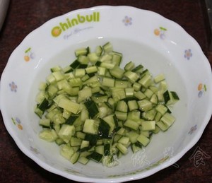 经典蔬菜沙拉的做法 步骤3