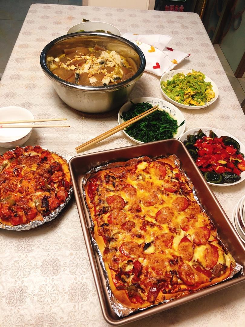 榴莲海鲜披萨双拼