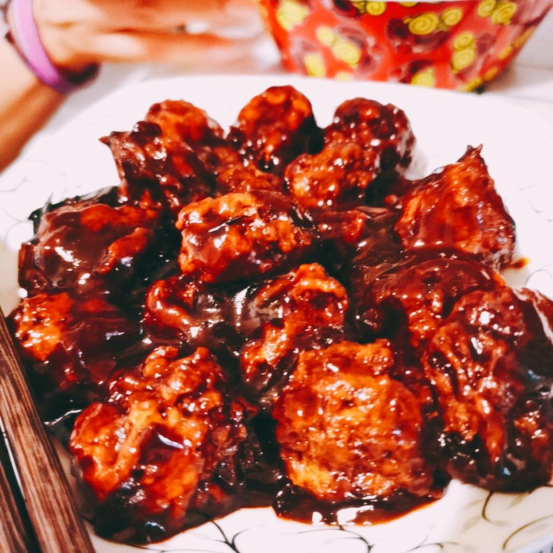 懒人必备菜谱:巨简单的红烧丸子！