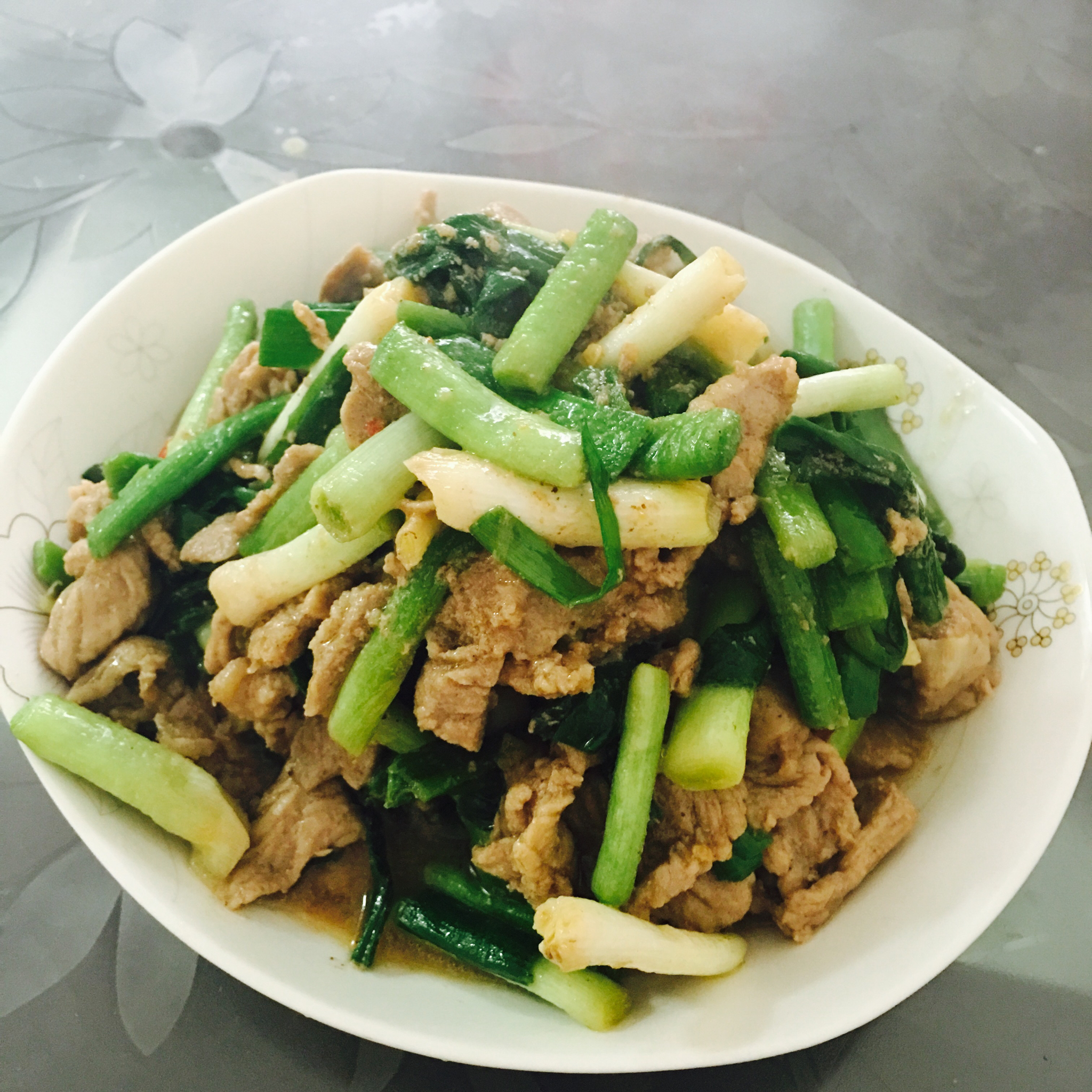 懒人版蒜苗炒肉