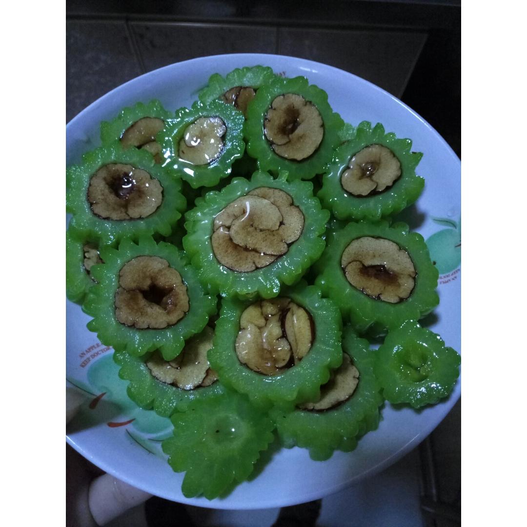 红枣酿苦瓜