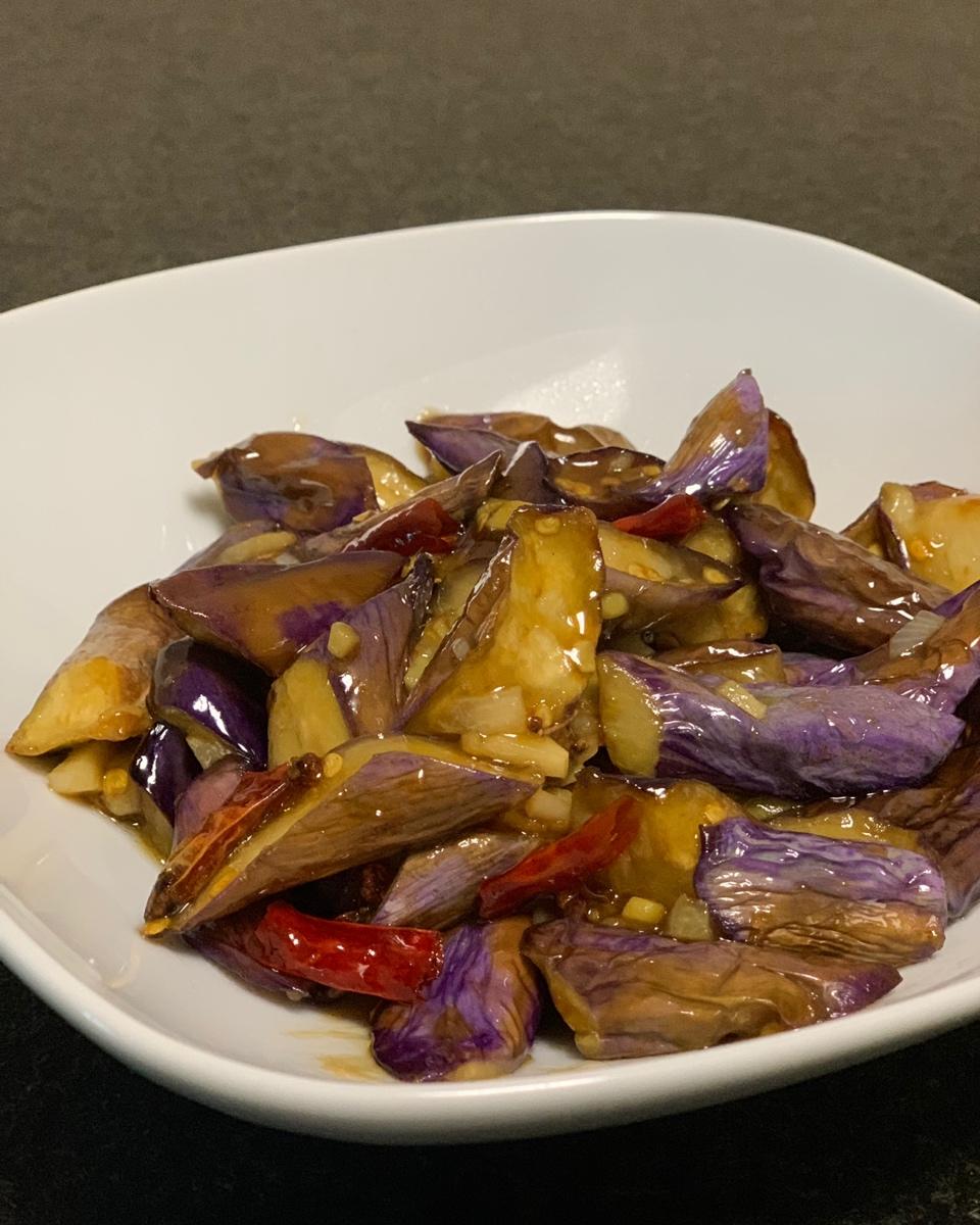 厨师长教你：“风味茄子”的家常做法，外酥里嫩味道很赞，收藏了