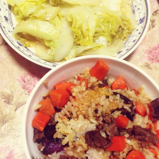 喷香羊肉焖饭