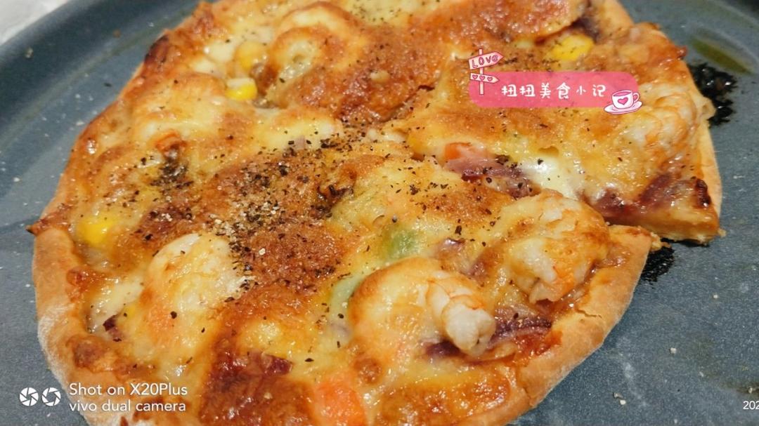 自制披萨饼皮（普通家用面粉版，无黄油可用玉米油代替）