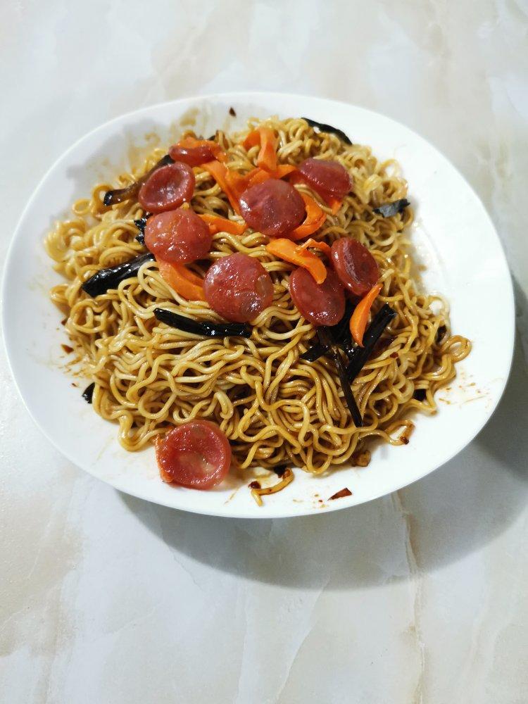 味道独特百吃不厌葱油拌面