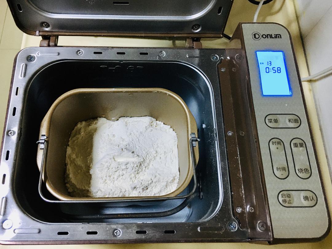 纯奶手撕吐司的做法 步骤1