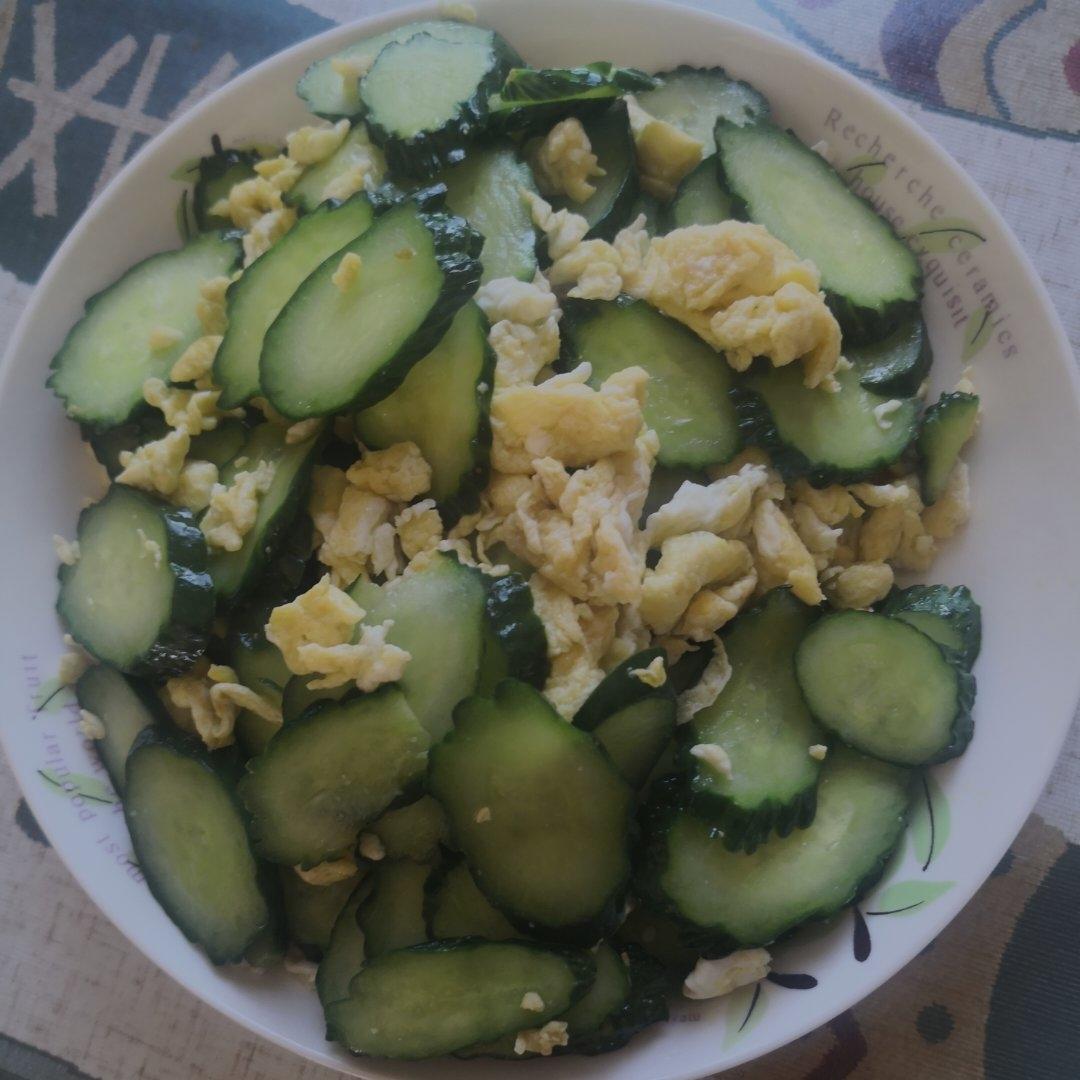 黄瓜炒鸡蛋 （青瓜炒鸡蛋）