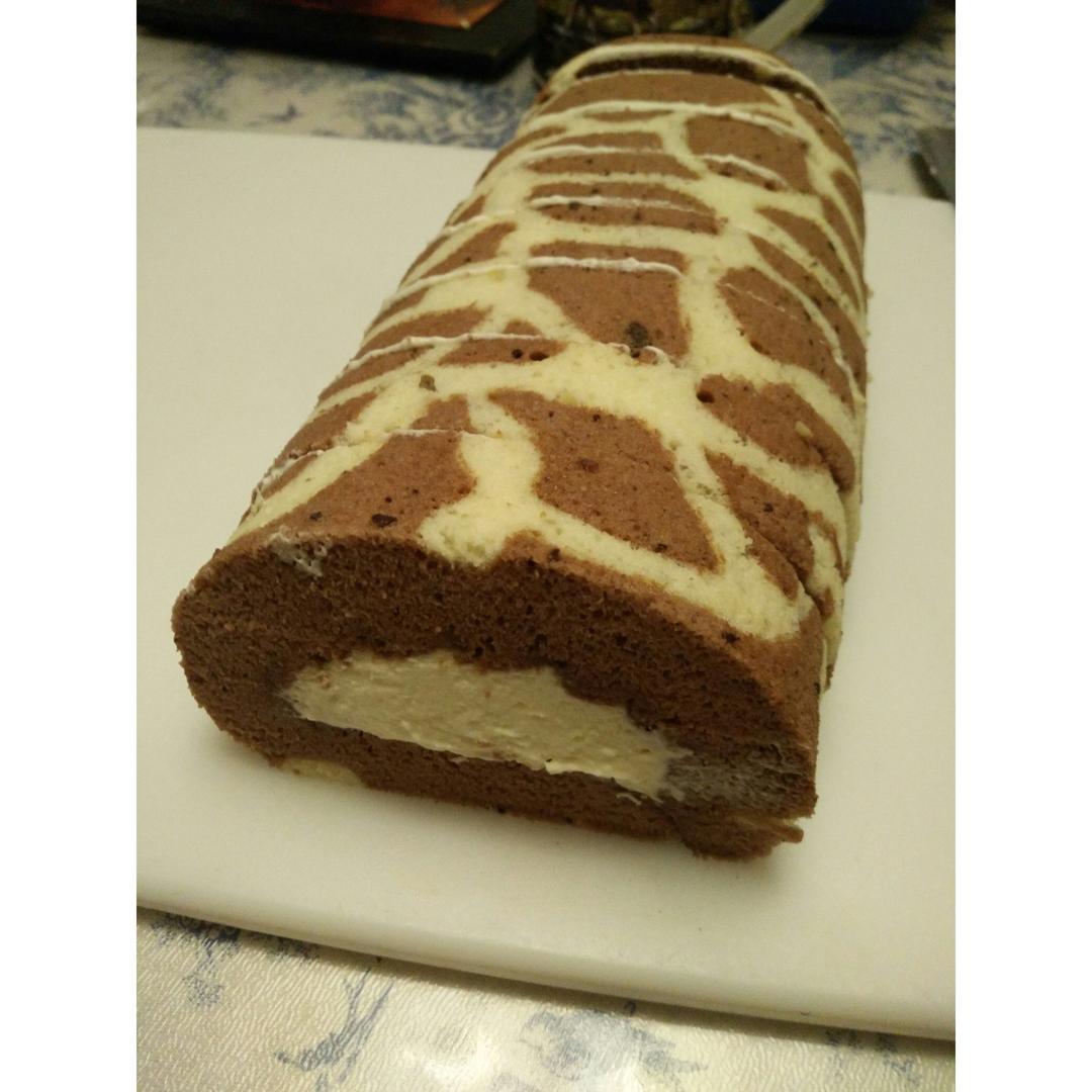 长颈鹿花纹奶油蛋糕卷——朴素的蛋糕卷也生动形象了哦