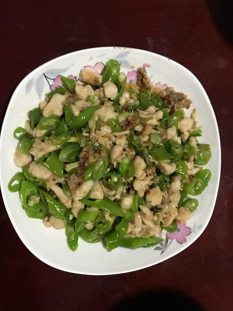 青椒辣子鸡丁