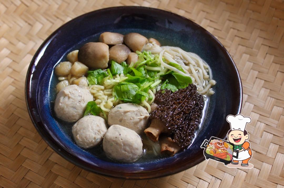 群菇荟面（杂菇拉面）