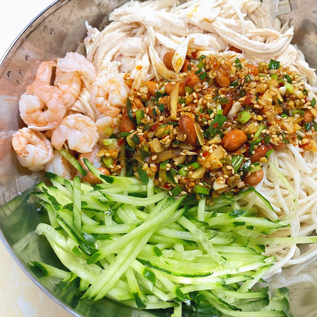 🥒鸡丝凉面