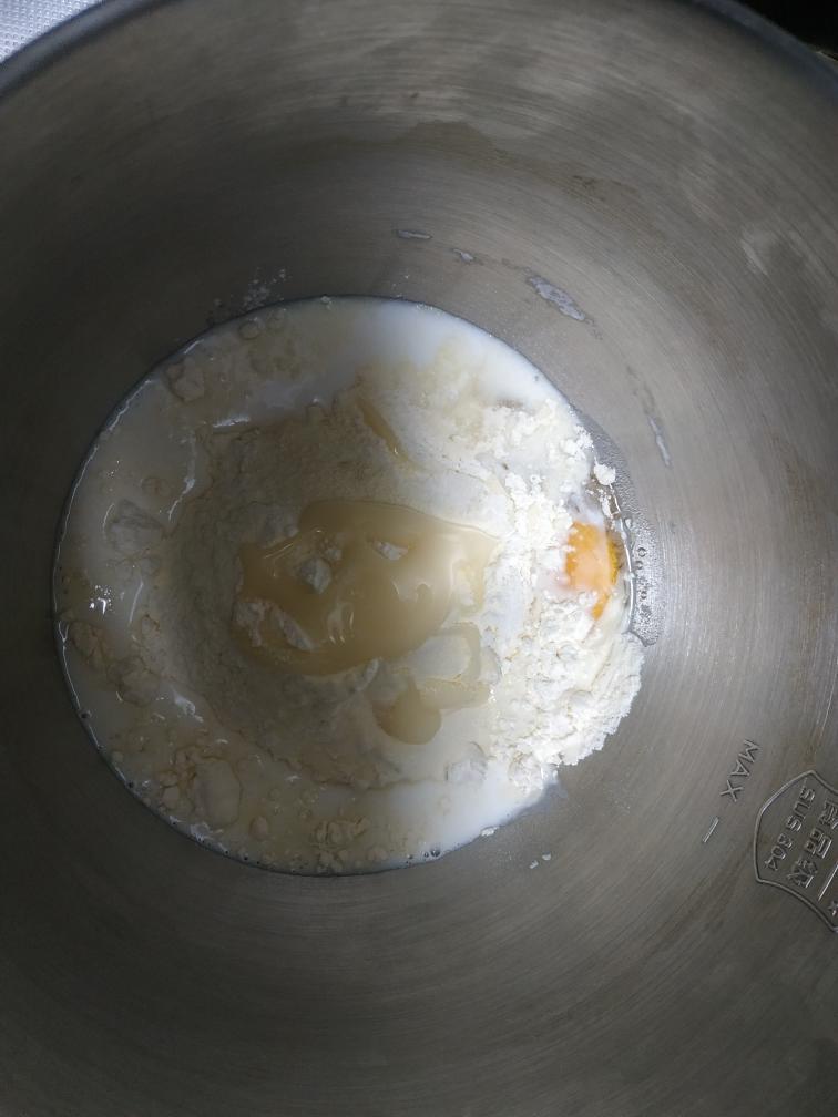 纯奶手撕吐司的做法 步骤1