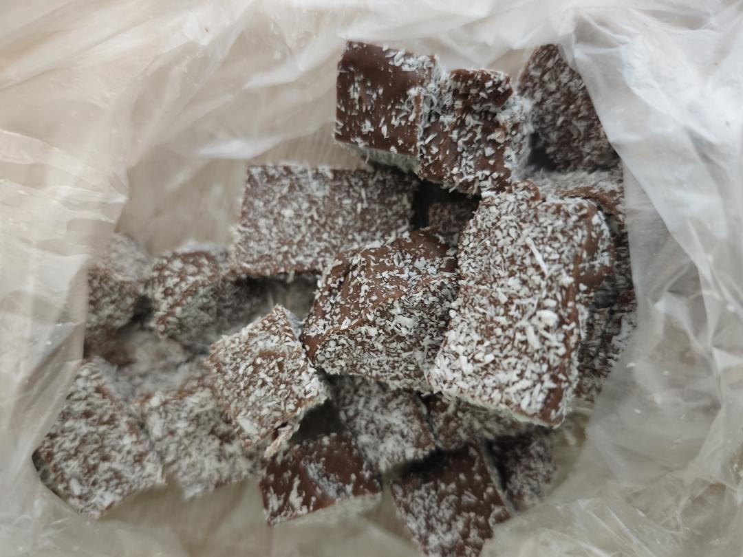 完胜85‘C的牛奶椰蓉小方