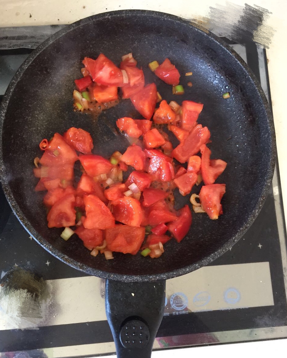 西红柿鸡蛋疙瘩汤的做法 步骤4