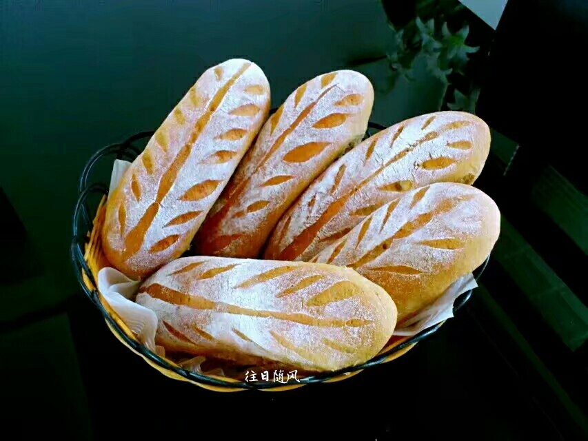 面包机面包的封面