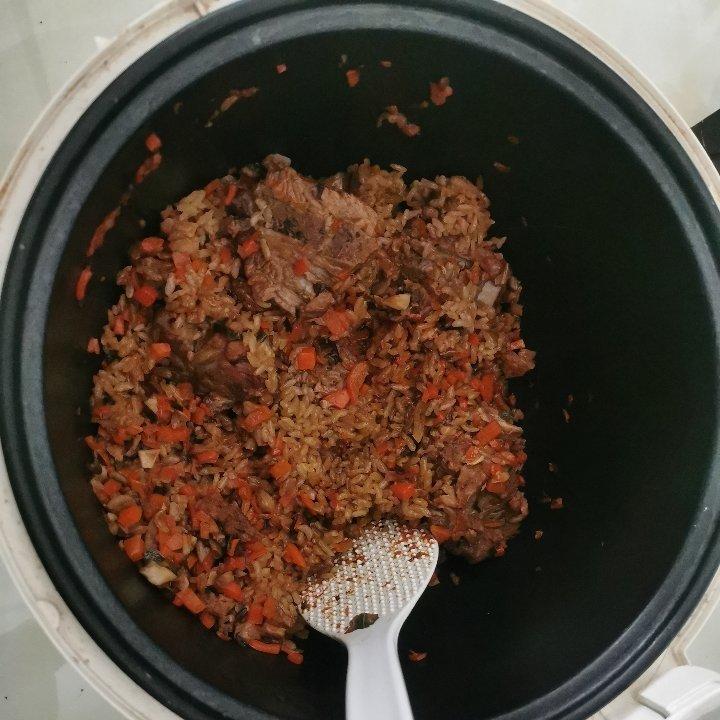 喷香排骨焖饭（爆好吃）