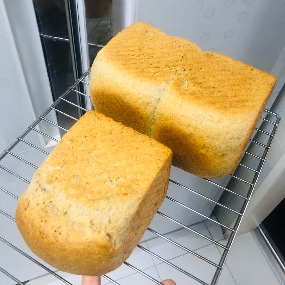【健康烘培】超低卡黑全麦吐司