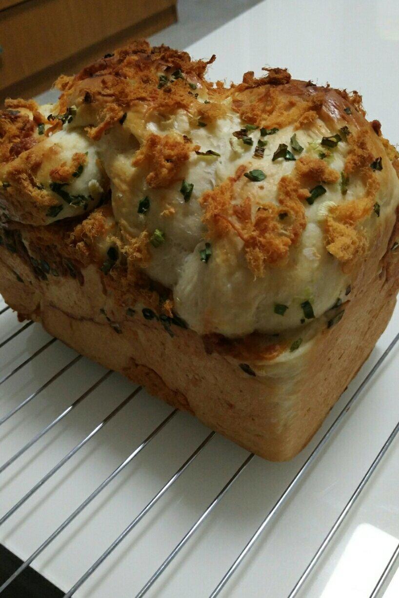 香葱肉松手撕吐司