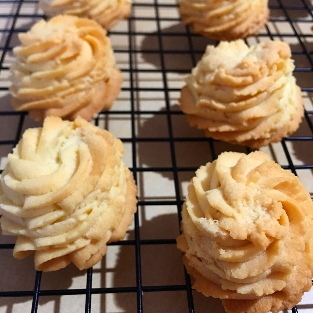 一抿即化酥到掉渣的珍妮曲奇云顶小花/烘焙视频饼干篇1