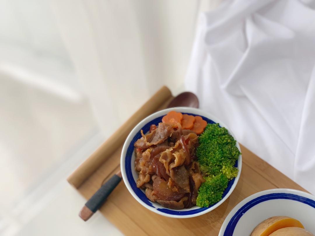 肥牛饭 比吉野家还好吃