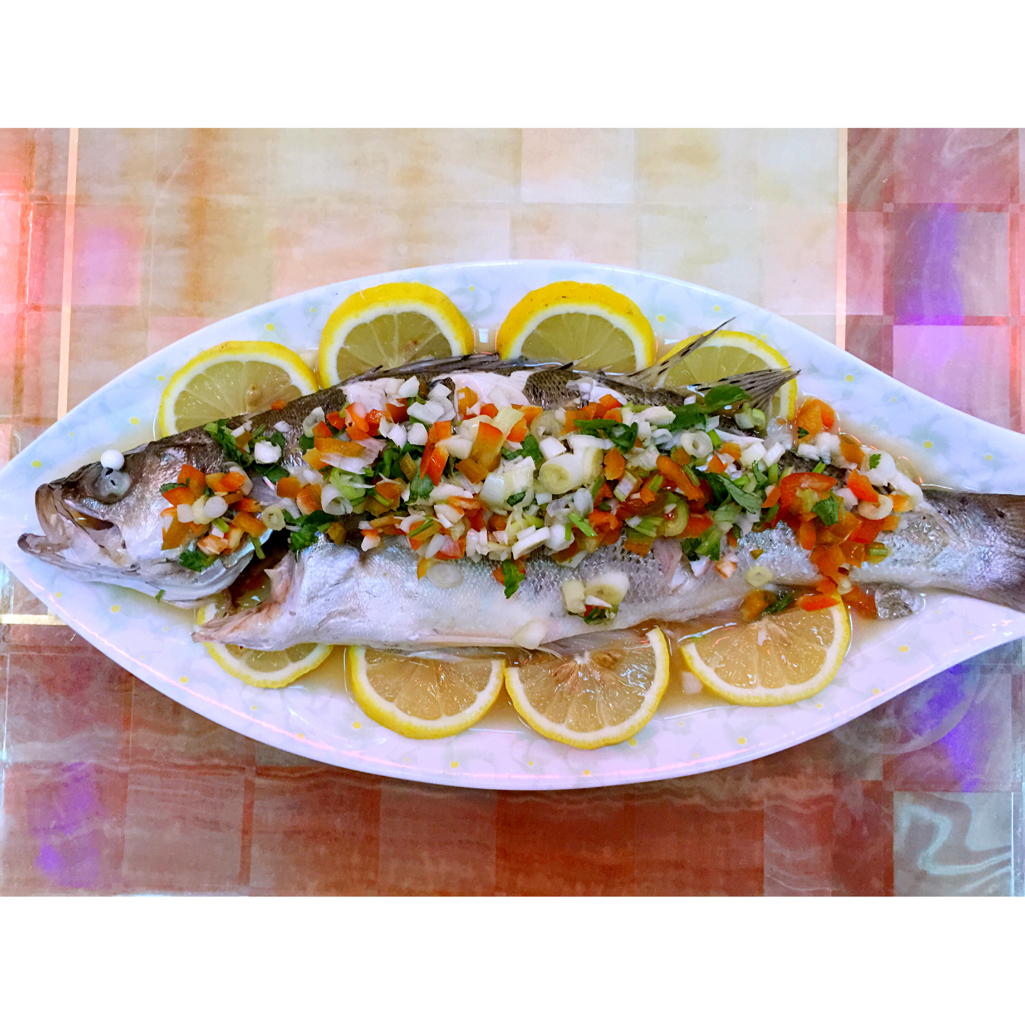 泰式清蒸柠檬鲈鱼