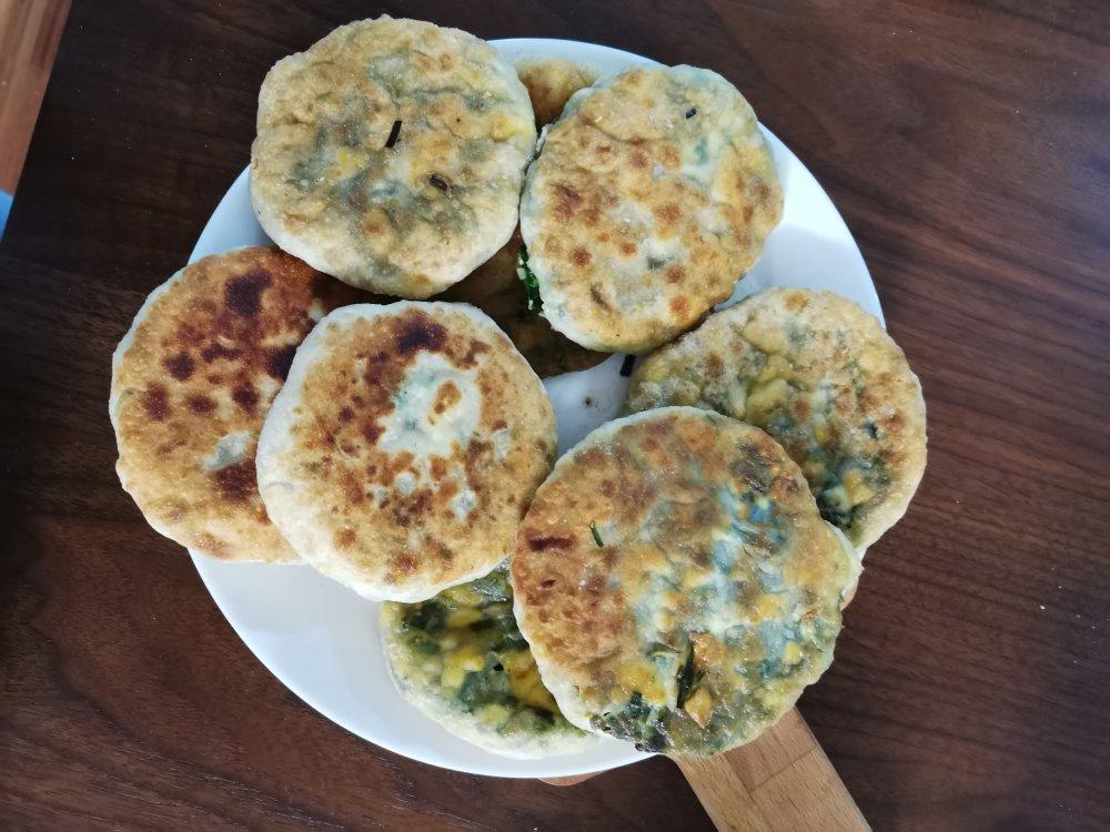 薄皮韭菜馅饼，不发面不烫面，这样做，香喷喷的冷了都好吃