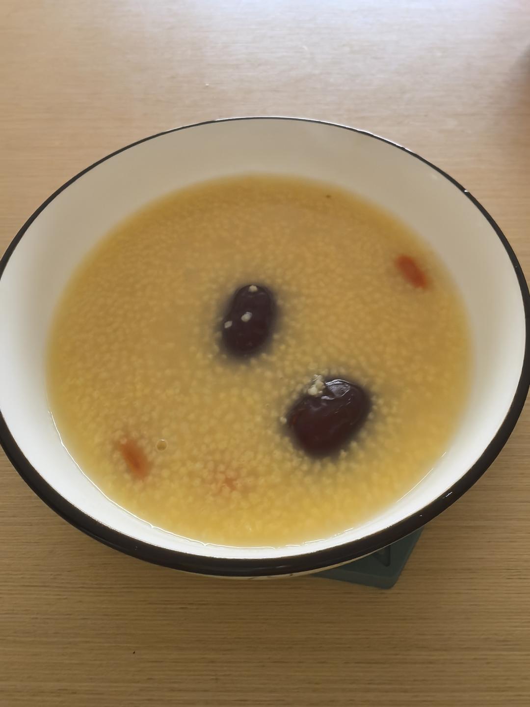 （黄金比例，绝不翻车）养胃电饭煲版小米粥