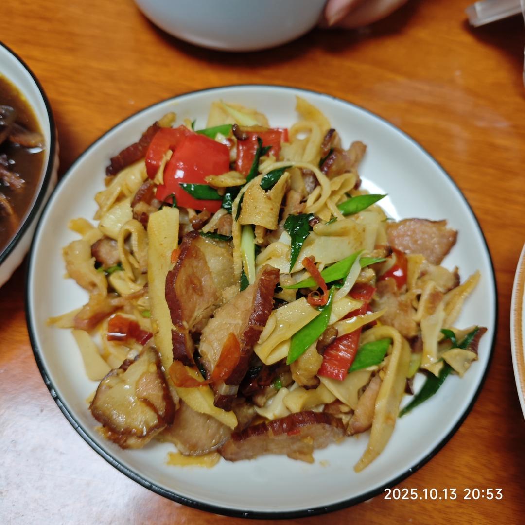 糯米笋炒腊肉