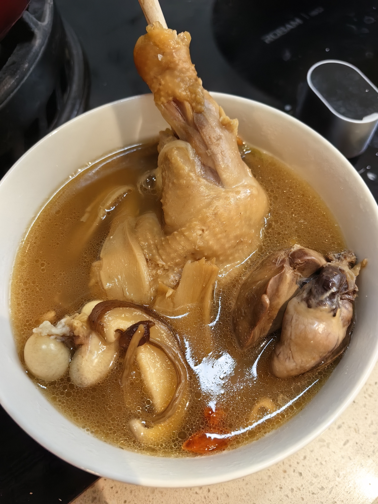 秋季养生鸡汤的做法 步骤6