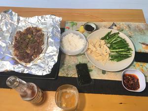 烤牛肉紫菜包饭的做法 步骤4
