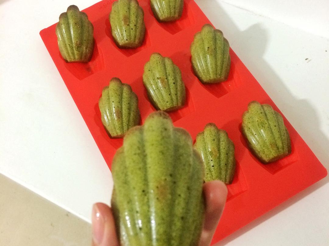 抹茶玛德琳(乐葵版)的做法