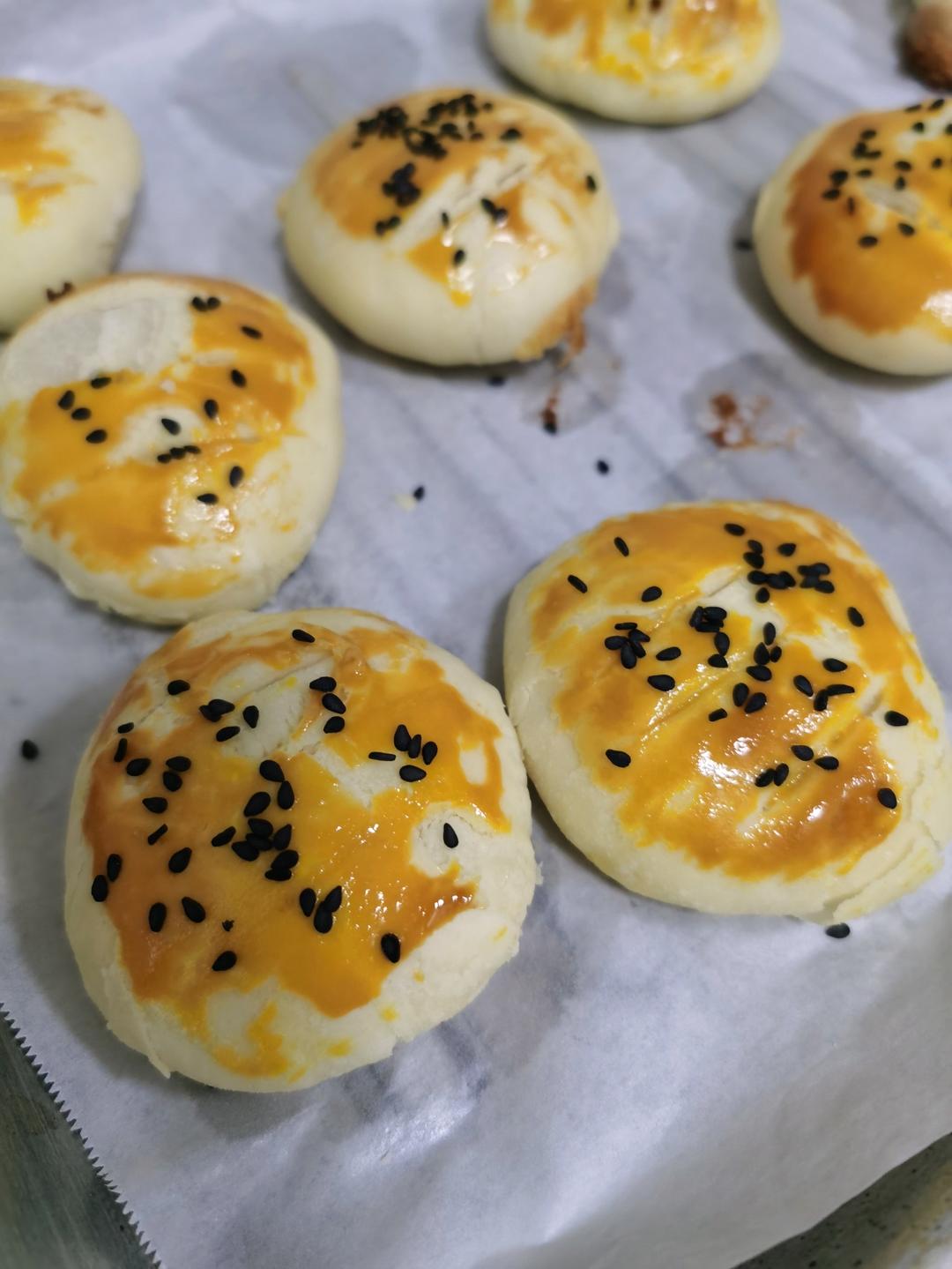 好吃到爆的奶黄酥