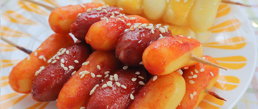 隔着屏幕都被馋到流口水的『韩式烤年糕串』软糯有嚼劲，谁能不爱呢？的做法