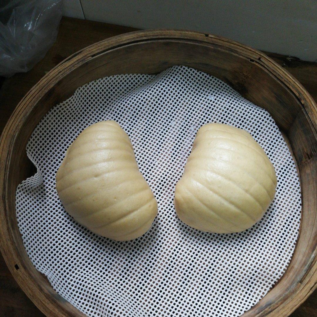 刀切红枣核桃馒头