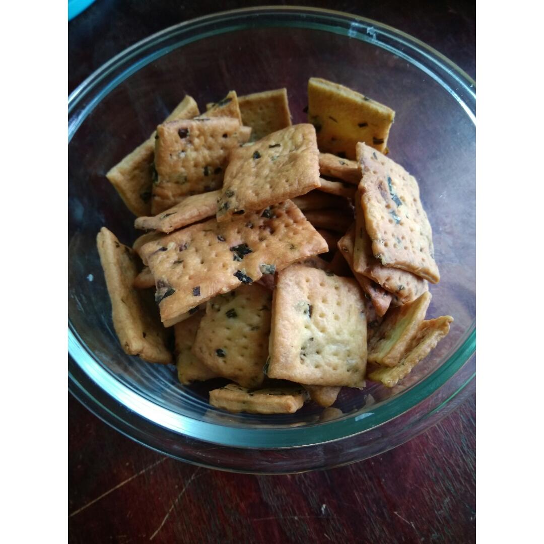 嘎嘣脆——香葱苏打饼干