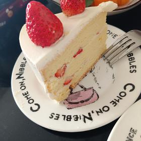 草莓芝士奶油蛋糕